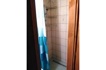 Słowacja Chata Zvolenská priehrada, Zewnątrz